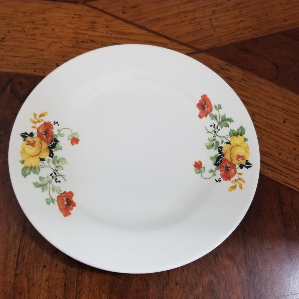 Homer Laughlin seven inch bread and butter dish